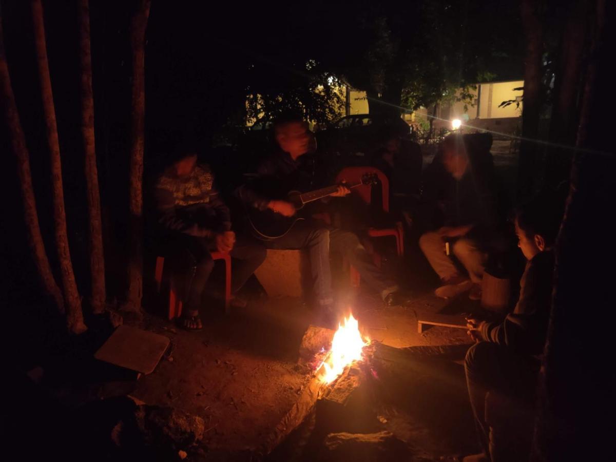 Surwahi Social Ecoestate Kanha Bagian luar foto