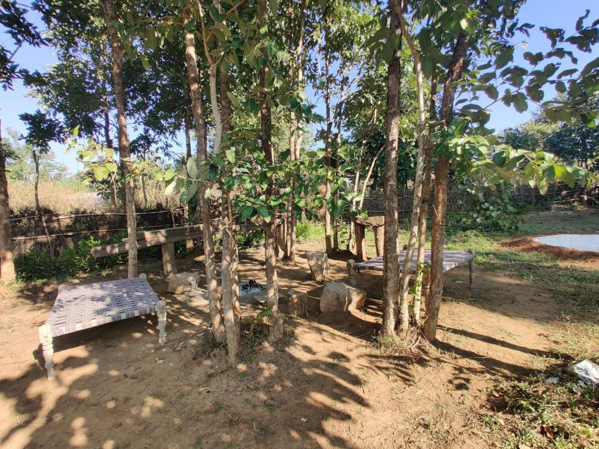Surwahi Social Ecoestate Kanha Bagian luar foto