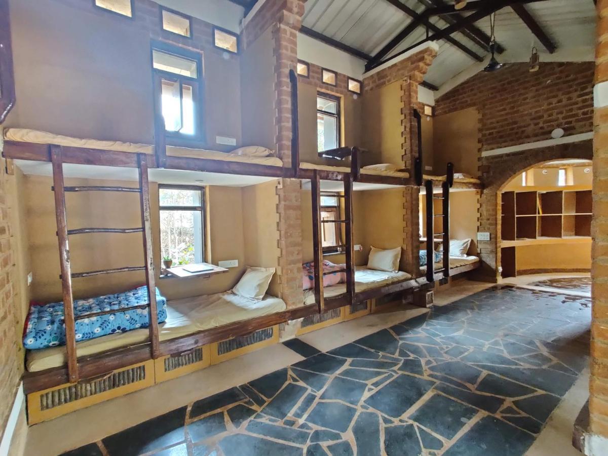 Surwahi Social Ecoestate Kanha Bagian luar foto