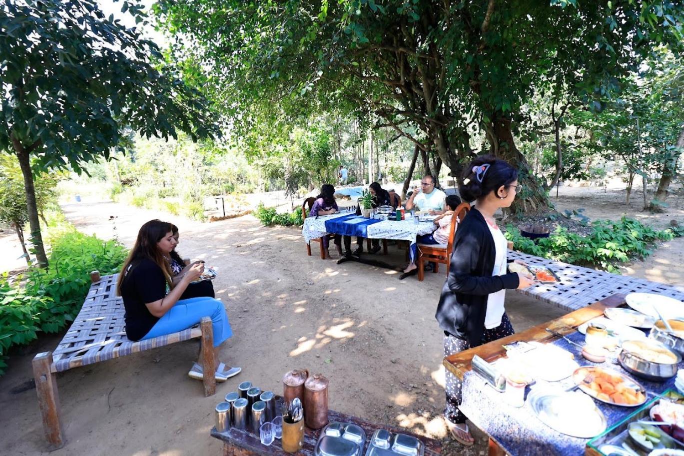 Surwahi Social Ecoestate Kanha Bagian luar foto
