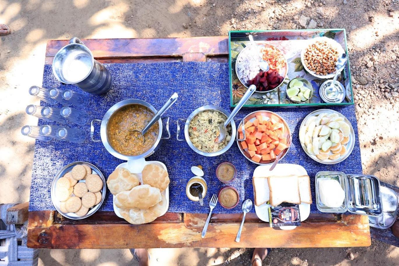 Surwahi Social Ecoestate Kanha Bagian luar foto